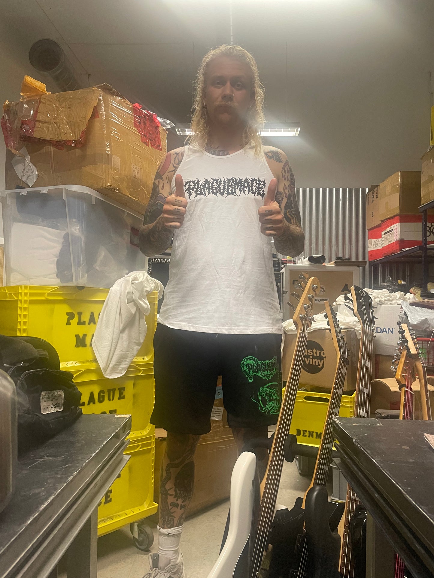 TANK TOP - BLACK LOGO